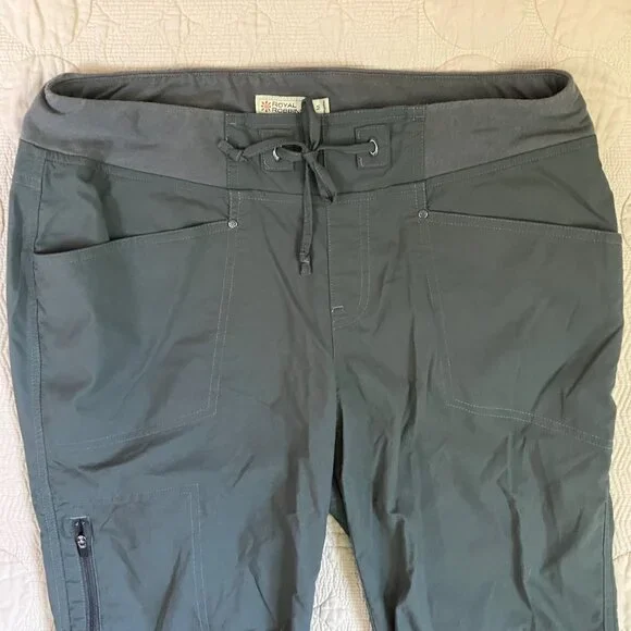 Royal Robbins Pants, Sz. M, Olive Green, pockets, adjustable length - Picture 2 of 16